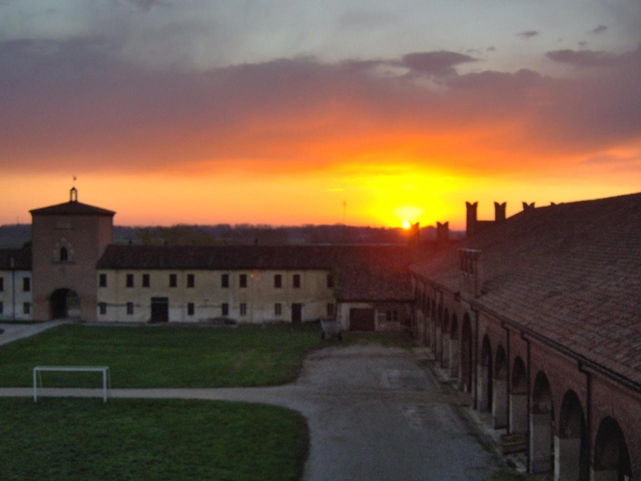 Agriturismo Corte Virgiliana Virgilio Ngoại thất bức ảnh