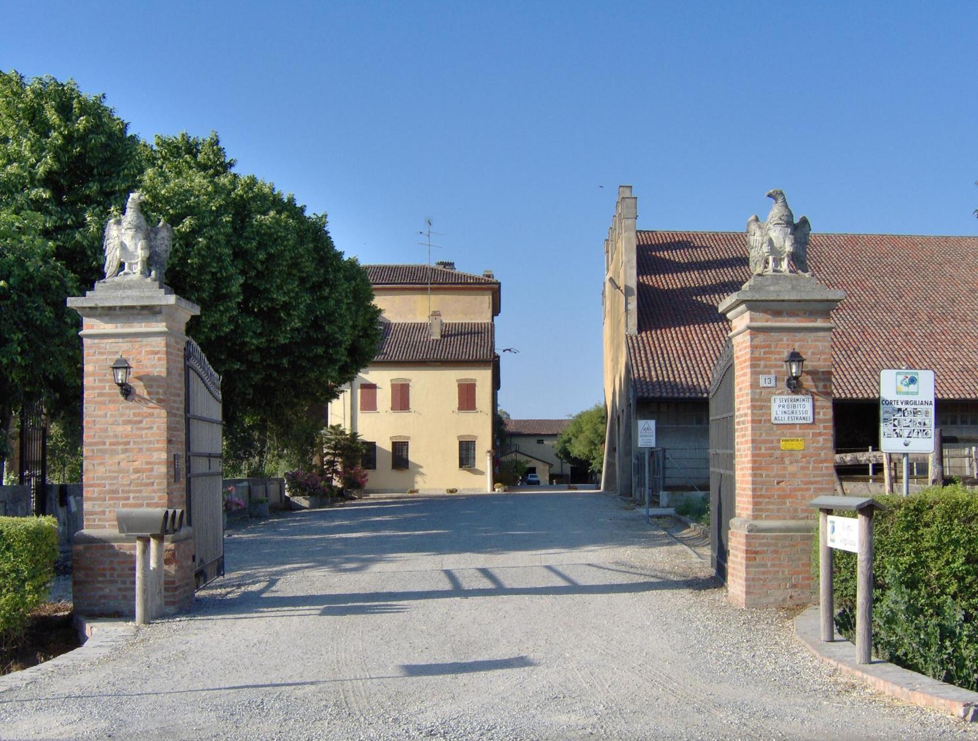 Agriturismo Corte Virgiliana Virgilio Phòng bức ảnh