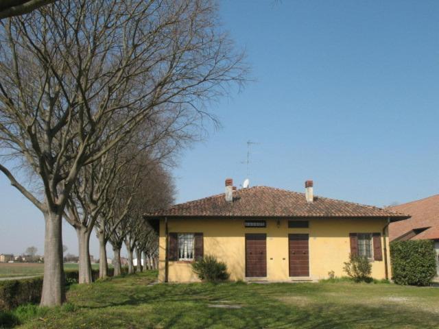 Agriturismo Corte Virgiliana Virgilio Phòng bức ảnh